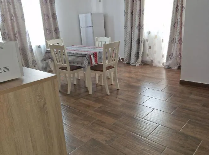 Sunshine شقة فندقية Năvodari